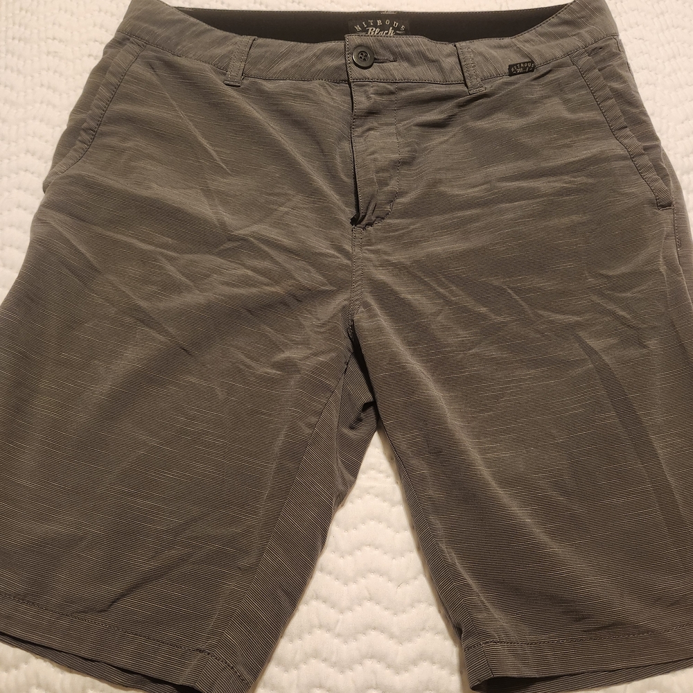 Nitrous Black Men's Gray Boardshorts Size 32